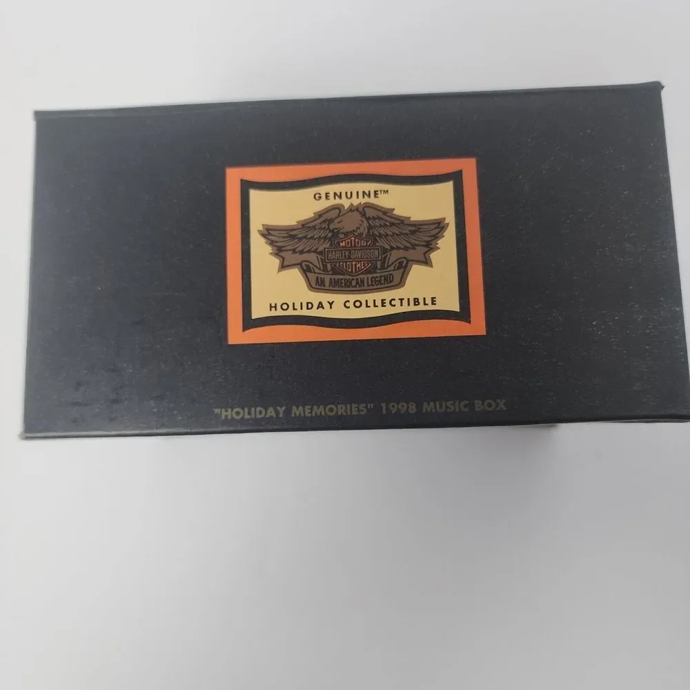 Harley Davidison 1998 Holiday Memories Music Box Limited Edition Family Portrait